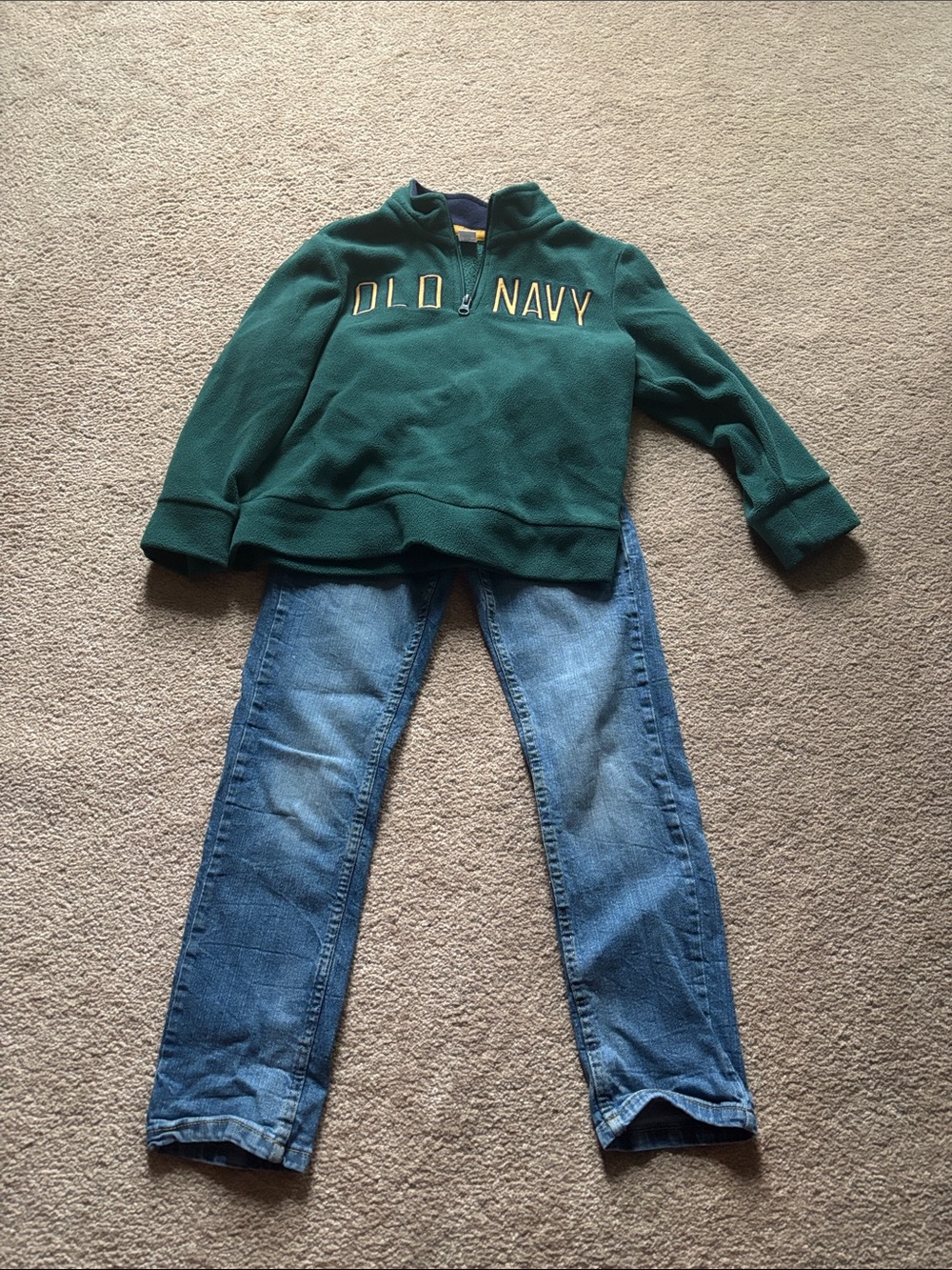 Old Navy Dark Green Half-Zip Pullover Sweatshirt and  Levi jeans